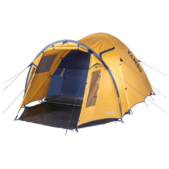 Gelbes SETU Kuppelzelt für 4 Personen von Tambu Outdoor mit Stehhöhe, offenem Eingangsbereich und seitlichen Fenstern