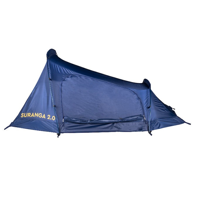 Blaues Innenzelt des SURANGA 2.0 Leichtgewichts-Trekkingzelt von Tambu Outdoor für 2 Personen, seitliche Ansicht mit geschlossener Türe