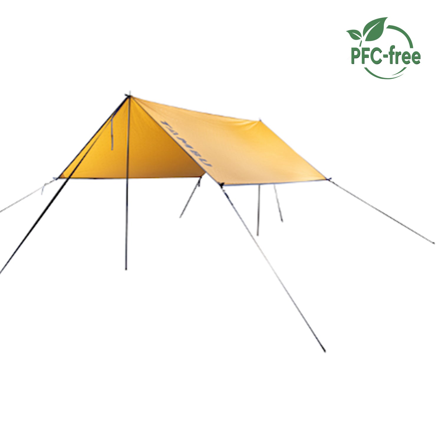 Gelbes multifunktionales Sonnensegel CHADA von Tambu Outdoor, aufgespannt mit schwarzen Stangen und Seilen, PFC-frei