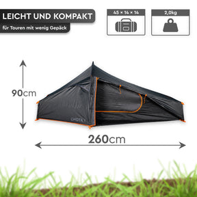 Schwarzes, flaches CHOTA-Einpersonenzelt mit orangefarbenen Nähten, 260 cm lang und 90 cm hoch. - CHOTA 1 | 1 Personen-Trekkingzelt - Tambu Outdoor