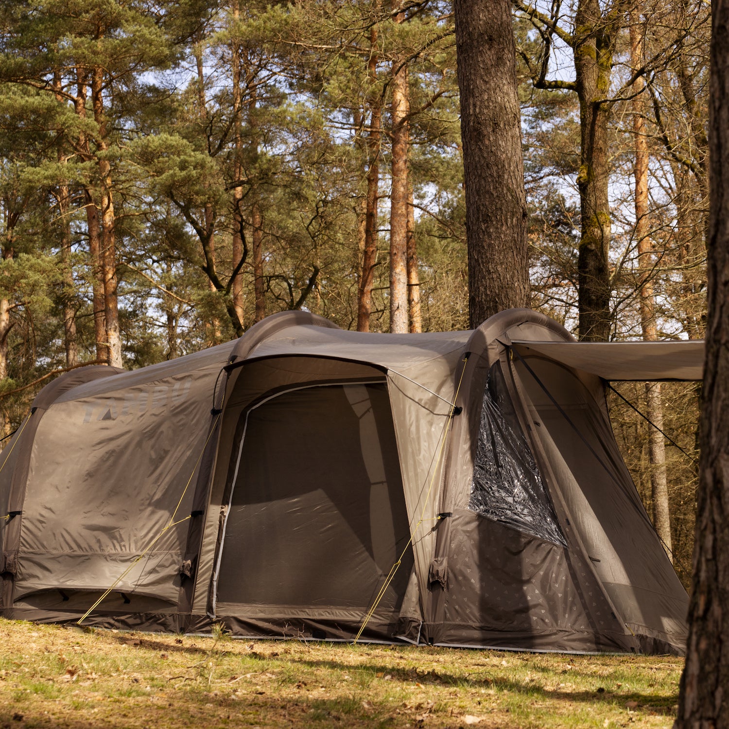 HUSIR | 4 person family tunnel tent Air