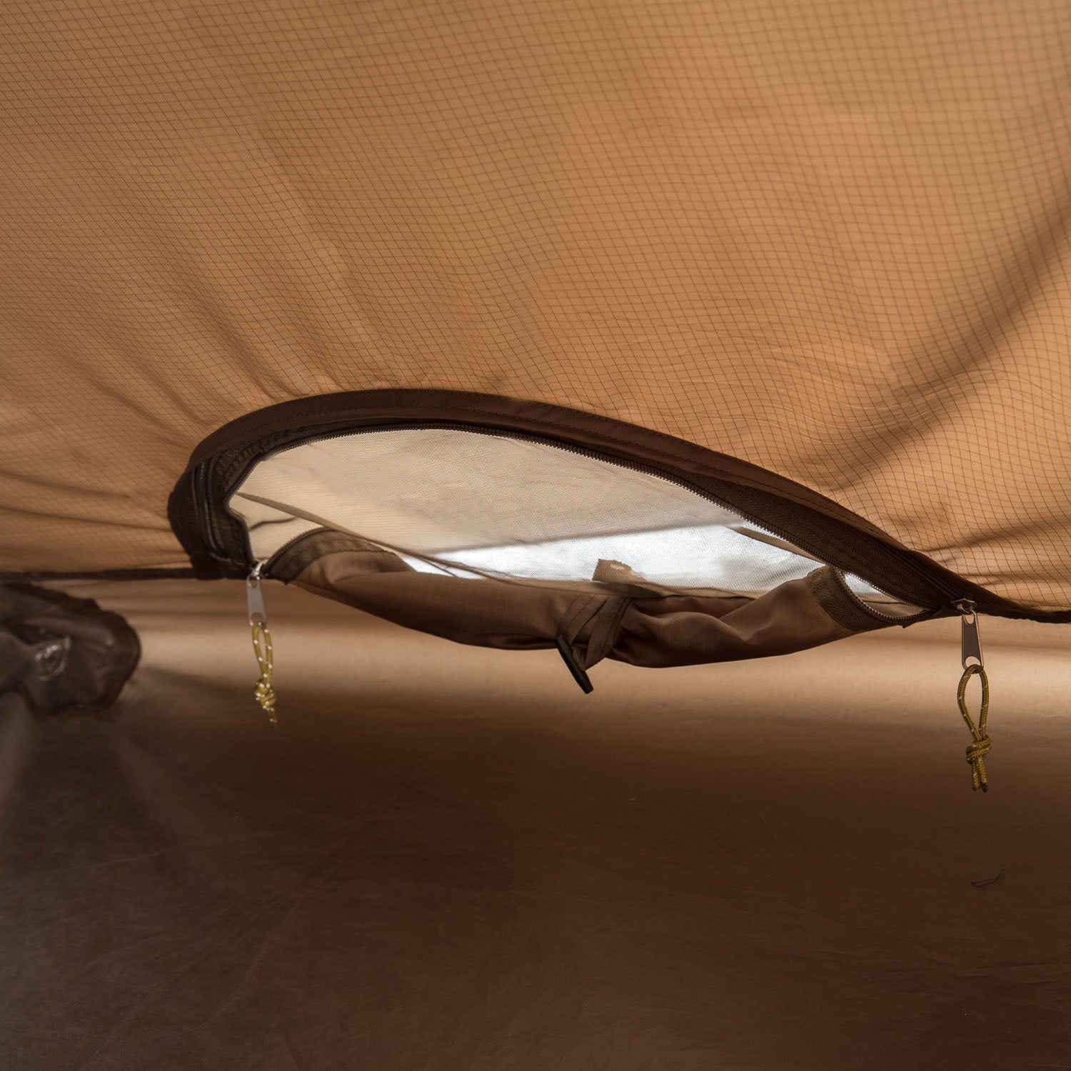 NATUNA | 2 person trekking tunnel tent